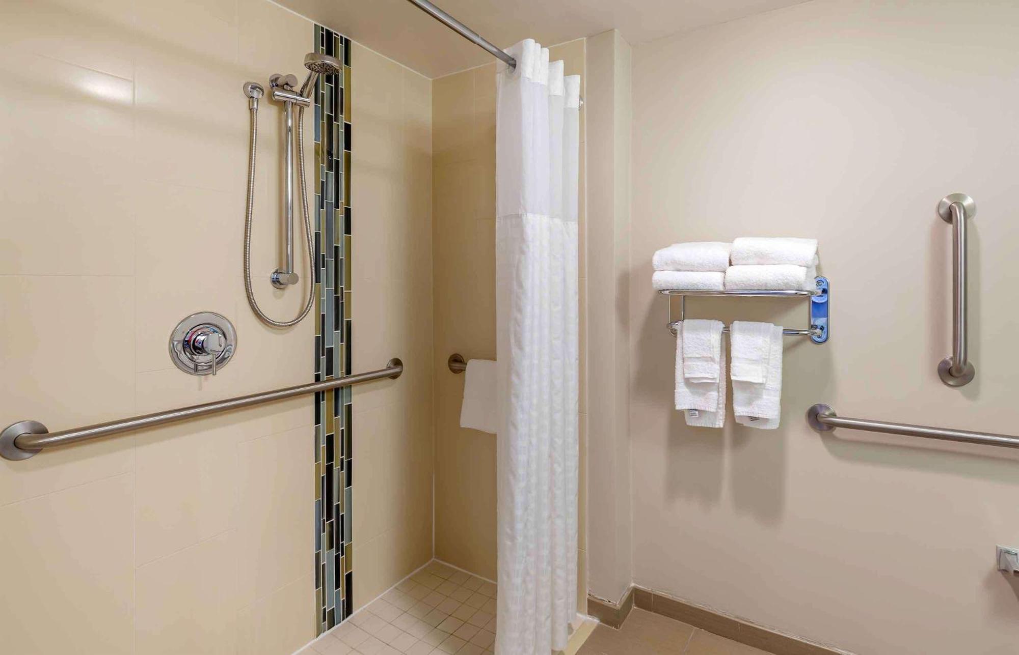 Extended Stay America Premier Suites - Cleveland - Индипендънс Екстериор снимка